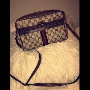 Vintage Gucci shoulder bag
